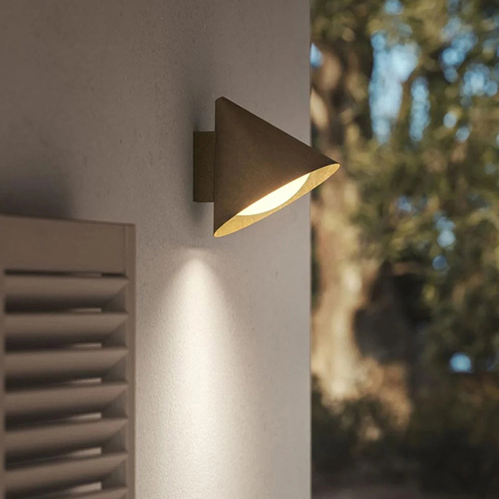 Ray Modern Minimalist Cone Metal Outdoor Waterproof Wall Lamp，Black/Gold