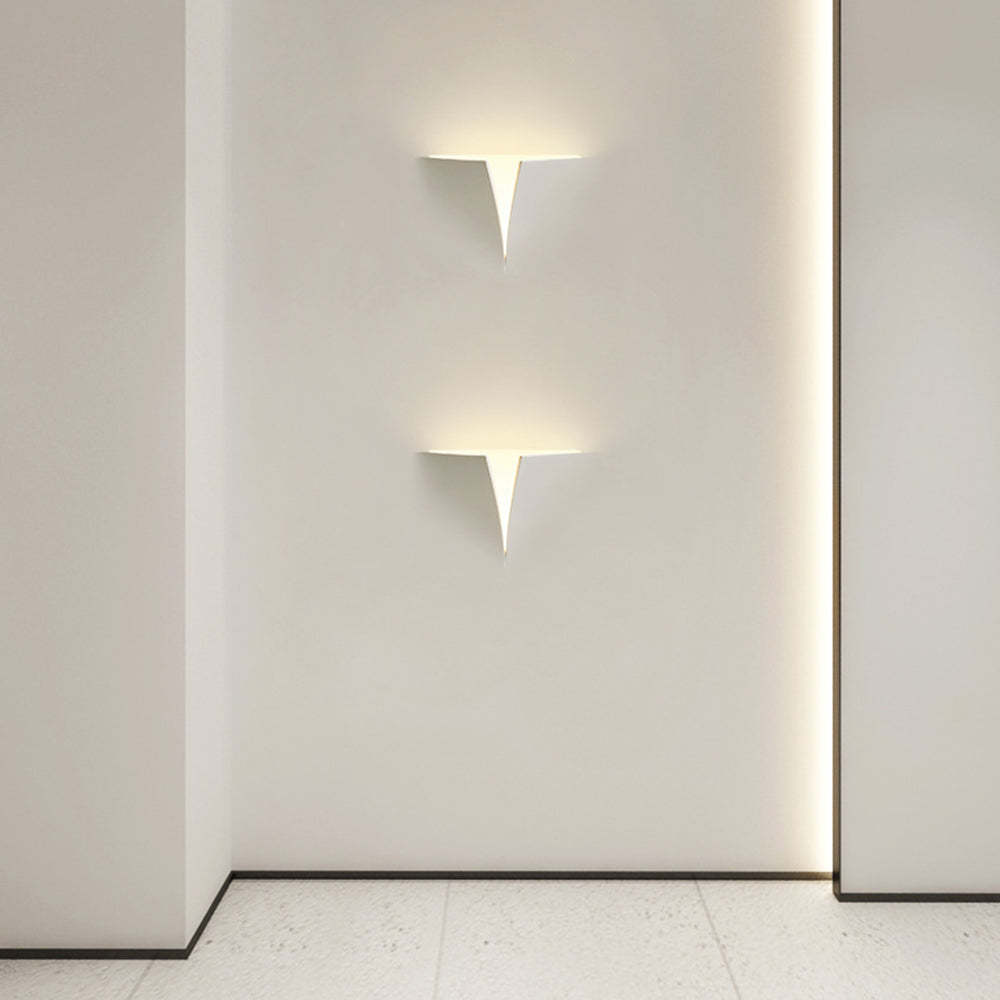 Aria Modern Recessed Metal/Plaster LED Wall Lamp, White