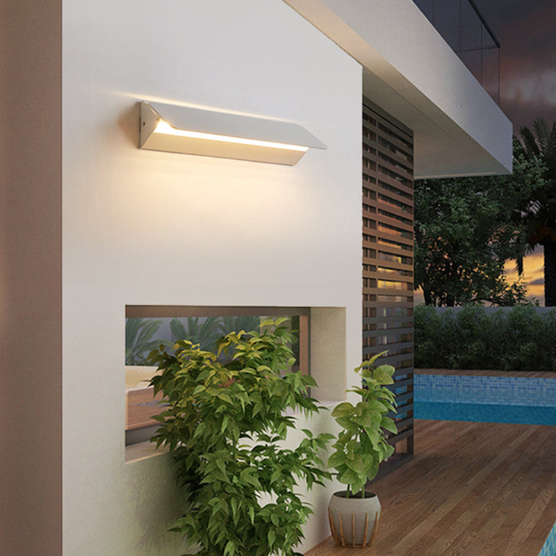 Arisha LED Metal Indoor Wall Lamp Rotatable, White