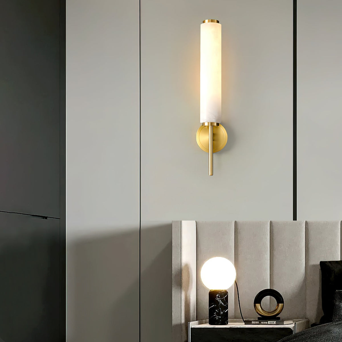 Jern Art Deco Alabaster Wall Lamp