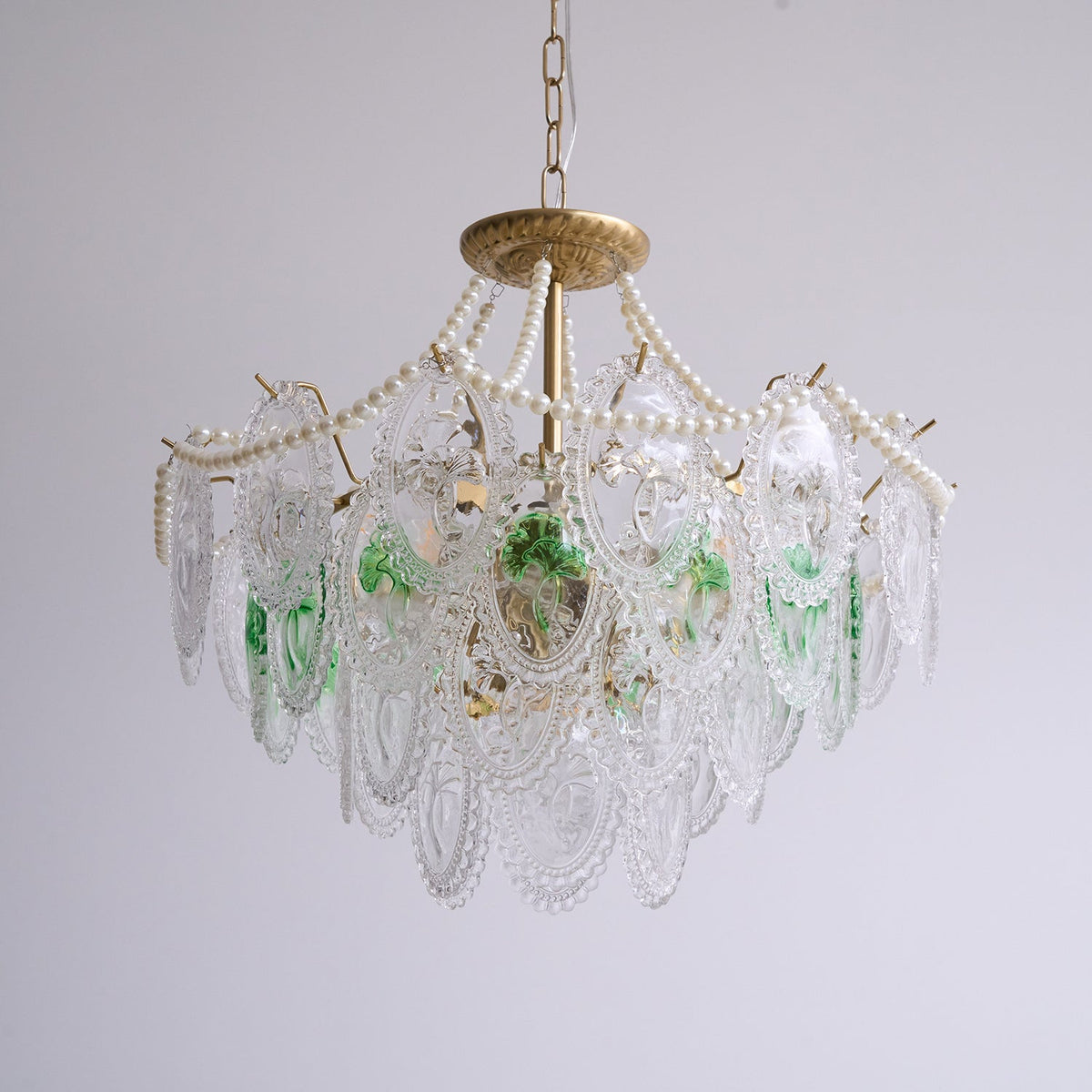 Havin Chandelier Lustrous pearls