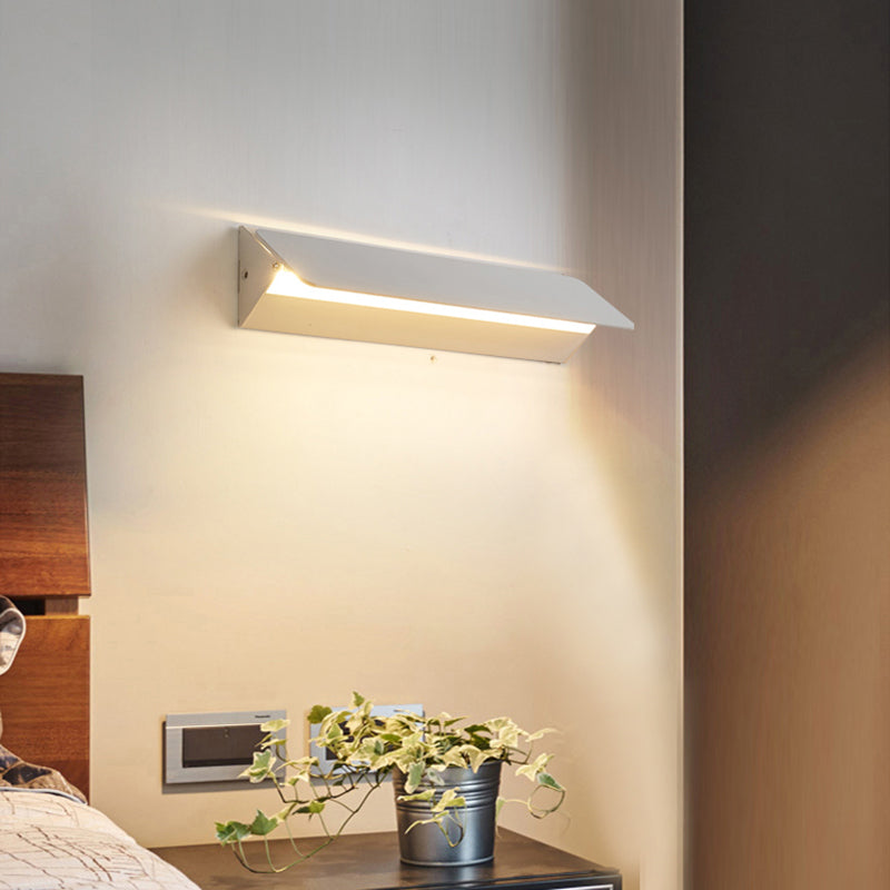 Arisha LED Metal Indoor Wall Lamp Rotatable, White